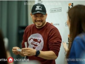 Скандал! Звезду якутской эстрады из алкомаркета под конвоем увезли в ГОМ