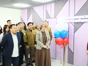 В Якутске начал работу обновленный Центр социально-психологической поддержки семьи и молодёжи