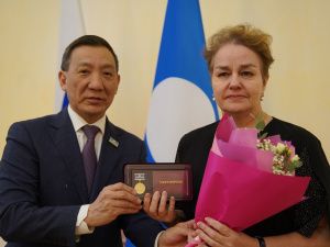В Якутске наградили педагогов в сфере культуры и искусства республики