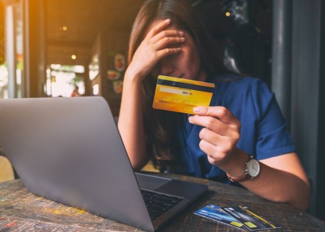 Мошенники похитили за сутки 1,6 млн рублей у троих якутян