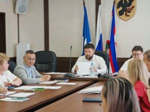 В администрации Якутска обсудили вопросы городского хозяйства