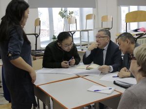 В районах Якутии проводится профсоюзный мониторинг по вопросам заработной платы