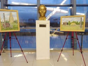 В аэропорту Якутска открыли выставку о жизни и творчестве Платона Ойунского