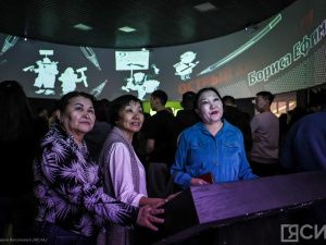 Известный писатель Николай Стариков провел авторскую экскурсию в историческом парке Якутска