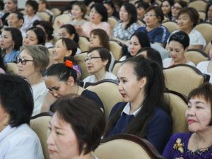 Профессия добрых дел: В Якутске поздравили социальных работников