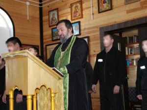 В православном храме исправительной колонии № 1 провели молебен