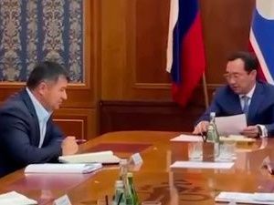 Стала известна причина, по которой глава Якутии стучал кулаком на председателя правительства
