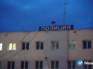 В Якутске женщина разозлилась на замечание мужчины и повредила его машину