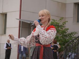 ДДН провел танцевально-музыкальный вечер