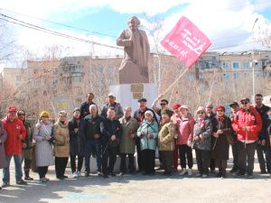 Коммунисты Якутии: Нет — глумлению над памятником Карлу Марксу и одноименным сквером! 