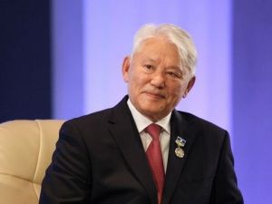 Глава Якутии издал указ об увековечении памяти Первого Президента Республики Саха (Якутия) Михаила Николаева