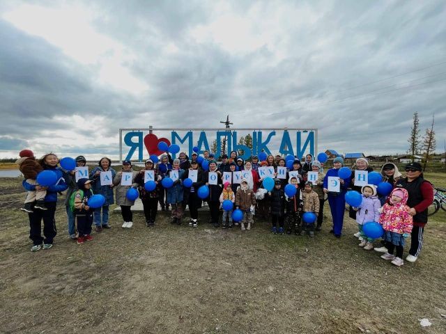 В Нюрбинском районе сотни активистов вышли на очистку берега реки Марха