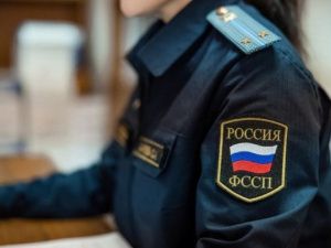 В Якутии должница напала на судприставов, приехавших вручить ей требование