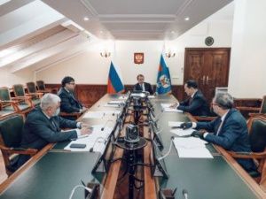 Руководитель Минвостокразвития и Глава Якутии обсудили план действий, обеспечивающих восстановление занятости и доходов населения региона