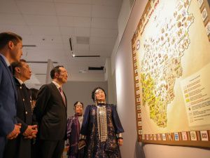 Народные мастера Якутии представили свои работы в Национальном музее Республики Казахстан