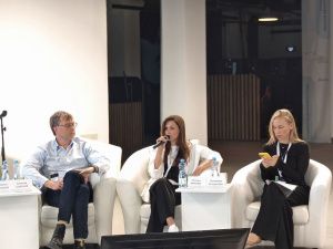 Российский экспортный центр провел деловую игру,