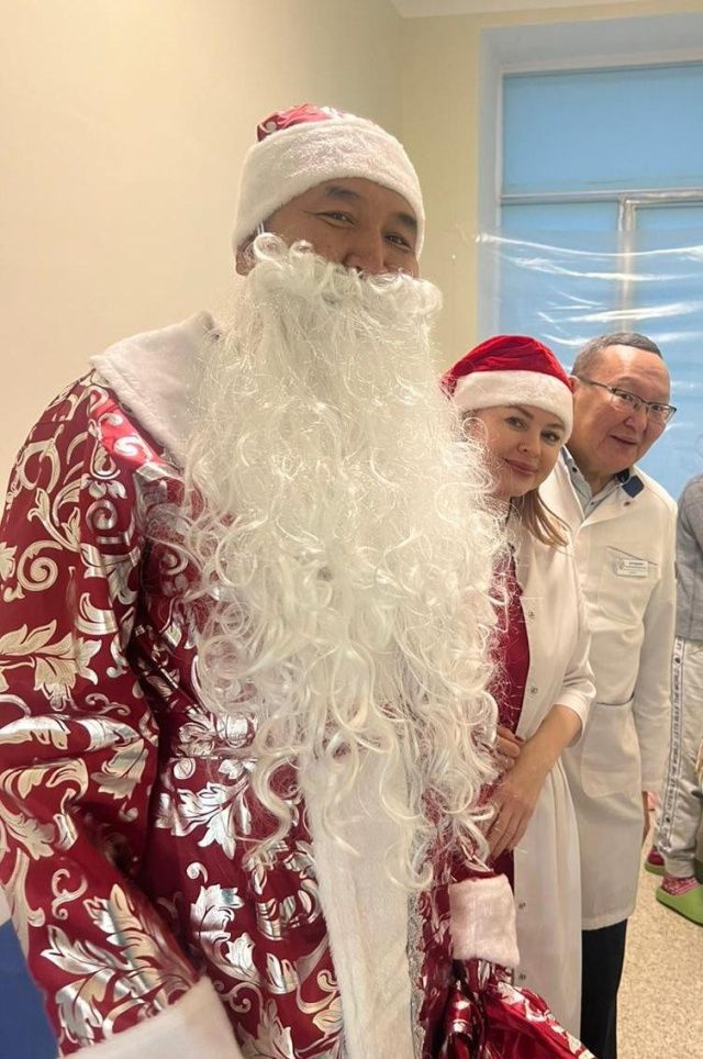 Дед Мороз пожелал детишкам скорейшего выздоровления