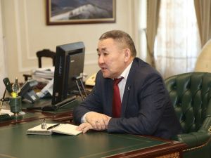 Айсен Николаев встретился с депутатом Государственной Думы Петром Аммосовым