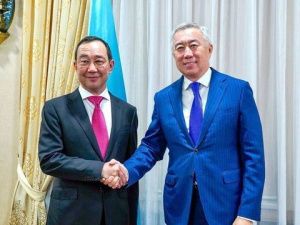 Айсен Николаев провел деловые переговоры с вице-премьерами Казахстана
