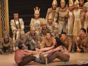 Объединение поколений и крепкая любовь: иностранцы рассказали о спектакле «Ньургун Боотур»