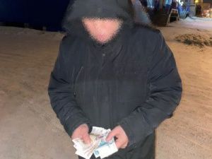 В Якутске полиция обнаружила в гаражном боксе 225 литров спиртосодержащей продукции