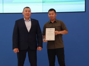 В Якутске наградили волонтёров-предпринимателей, помогающих бойцам СВО