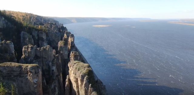 Глава Якутии Айсен Николаев поздравляет с Днем реки Лены