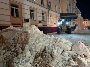 Более 403 тысяч кубометров снега вывезено с улиц в Якутске