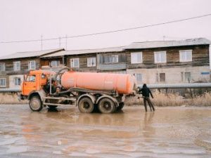 Более 1700 кубометров талых вод откачали за сутки в Якутске