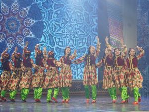 «Гулун» собрал друзей