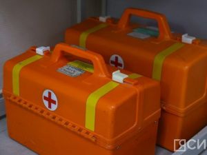 В Якутске произошло ДТП с патрульной машиной Росгвардии. Сотрудника зажало в автомобиле