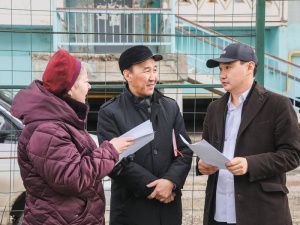 «Народный бюджет»: В Якутске провели проверку по проекту благоустройства дворовой территории