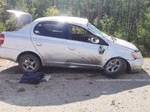 В Мегино-Кангаласском улусе опрокинулась иномарка с тремя пьяными мужчинами