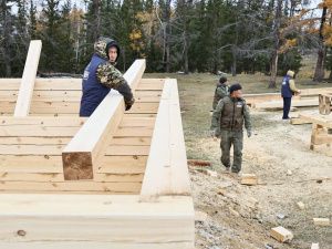 Новое жилье для пострадавших от паводка строят в Намском районе Якутии