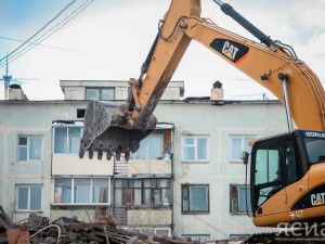 В план-график расселения аварийного жилья в городе Якутске до 2030 года вошли 979 домов