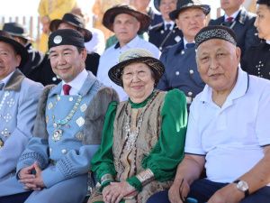 Айсен Николаев поздравил жителей Верхневилюйского улуса с Ысыахом