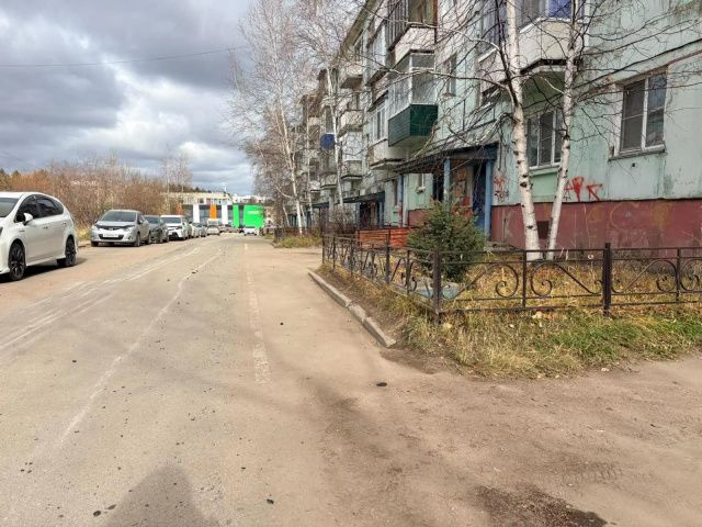 В Нерюнгри применили инновационное решение: тротуар для горожан…нарисовали