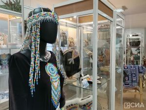 Изделия 100 мастериц из семи регионов России представлены на выставке «Бисер Севера» в Якутске