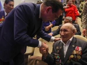 Айсен Николаев: Якутск внес неоценимый вклад в достижение Победы в Великой Отечественной войне