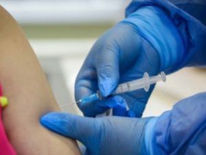 В Якутии от коронавируса привились 61,85 % взрослого населения