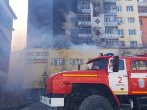 На место пожара работают Евгений Григорьев и Прокуратура