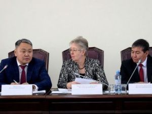 17 СЕНТЯБРЯ ИСПОЛНЯЕТСЯ РОВНО ГОД С МОМЕНТА ИЗБРАНИЯ РУКОВОДСТВА ЯКУТСКОЙ ГОРОДСКОЙ ДУМЫ