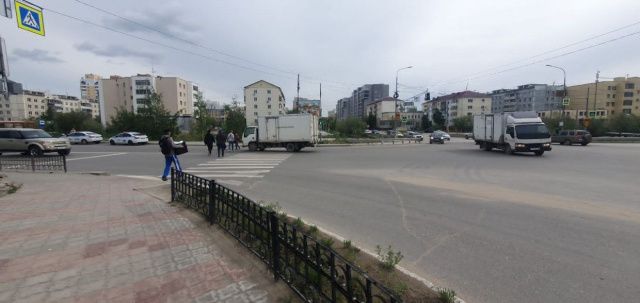 В Якутске произошел наезд на двух женщин