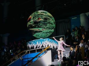 10 лучших школьников по итогам 2024 года наградили на Елке главы Якутии