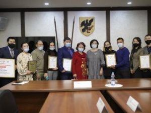 Сардана Авксентьева поздравила участников фестиваля «Семья года-2020»