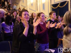 «Народ саха сохранил свою уникальную культуру»: казахские зрители высоко оценили спектакль-олонхо