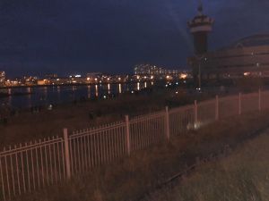 Ведущие «Орла и решки» спрятали 100 долларов на берегу озера Сайсары