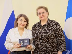 Сотрудники ЗАГСа в Якутии отметили профессиональный праздник