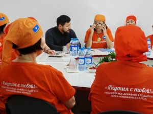 Мэр Якутска провел встречу с общественницами из движения в поддержку мобилизованных