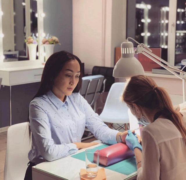 Якутский горсуд конфисковал у Алеси Сосиной деньги за проданный смартфон, использованный для кражи денег военнослужащего